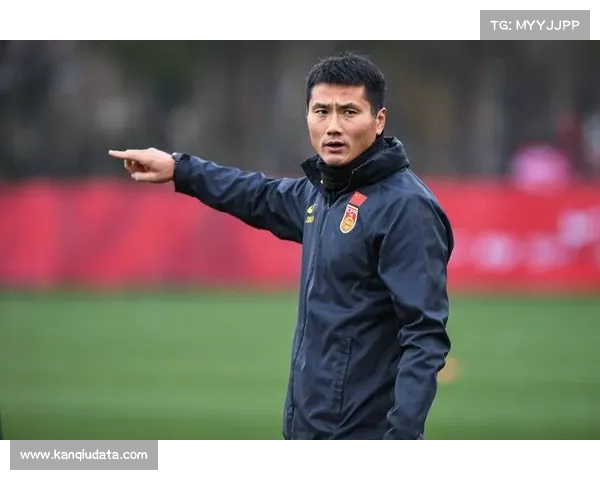 国足新帅邵佳一出席媒体见面会：冲击世界杯是不变的梦想